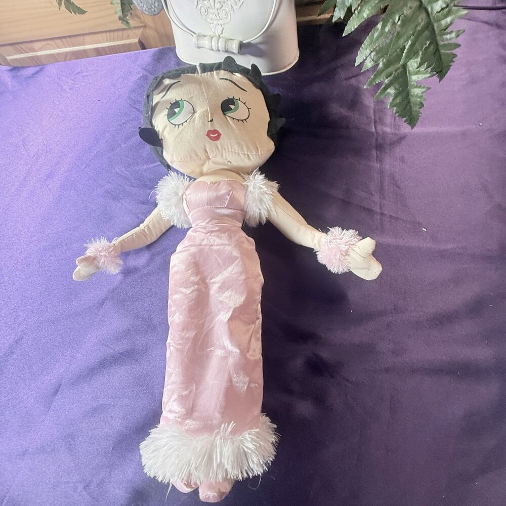 VTG 📌Betty Boop Dolls With Pink Dress